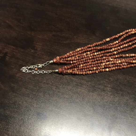 BROWN BEADED NECKLACE WITH BROWN WOOD RINGS - Picture 4 of 4